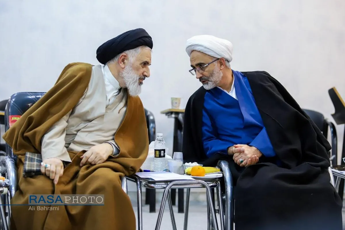 نشست دوره&zwnj;ای شورای سیاست&zwnj;گذاری دبیرخانه دائمی علامه حسن زاده (ره)