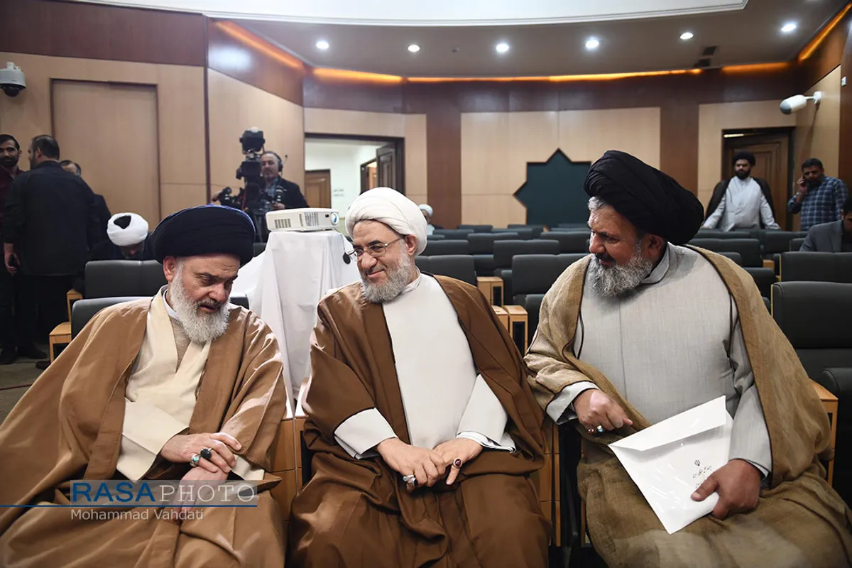 چهارمین همایش کتاب سال حکومت اسلامی
چهارمین همایش کتاب سال حکومت اسلامی
