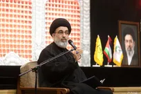 دشمن دنبال فاصله انداختن میان مردم است