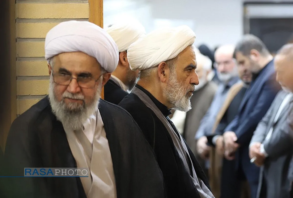 مراسم ترحیم مادر مکرمه سیدحسن نصرالله در حرم حضرت معصومه (سلام&zwnj;الله&zwnj;علیها)