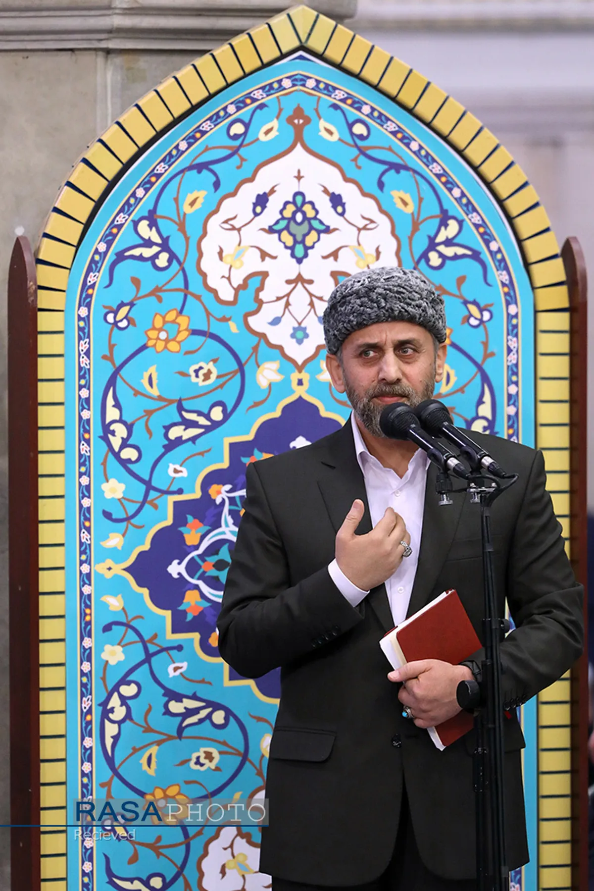 دیدار مداحان اهل&zwnj;بیت علیهم&zwnj;السلام مقام معظم رهبری
