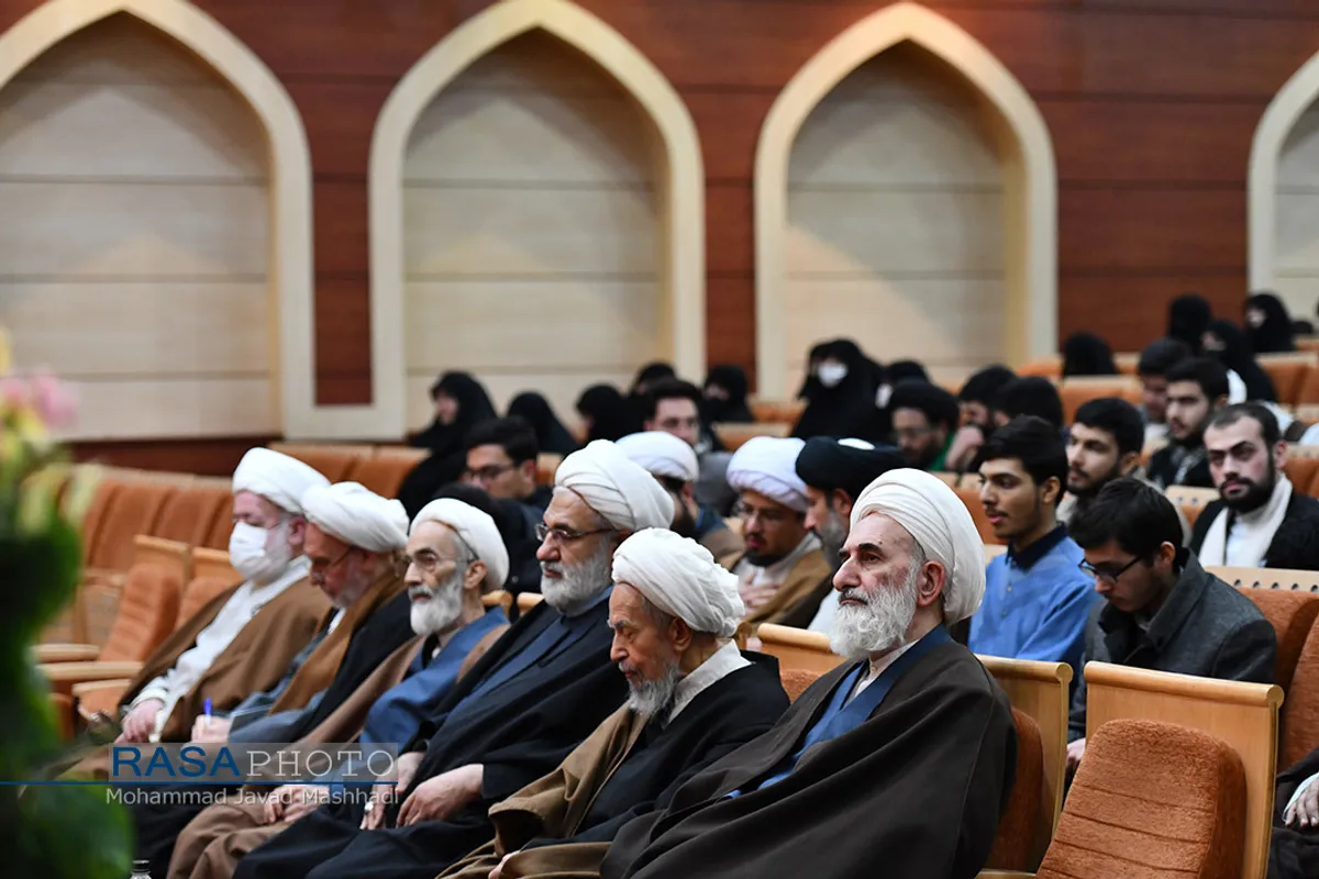 آیین تجلیل از پژوهشگران برتر حوزه علمیه خراسان&lrm;&lrm;