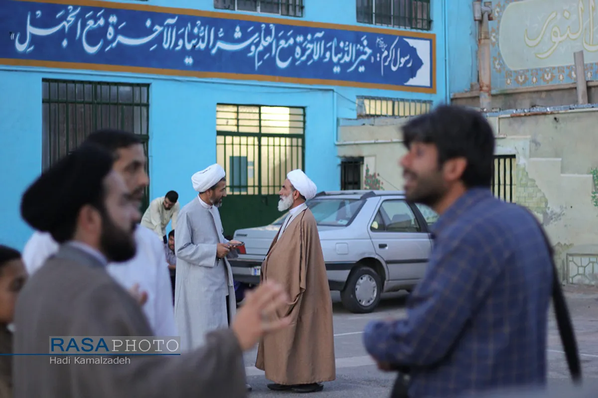ضیافت افطاری طلاب و روحانیون در حوزه علمیه امام حسن مجنبی (ع) &lrm;