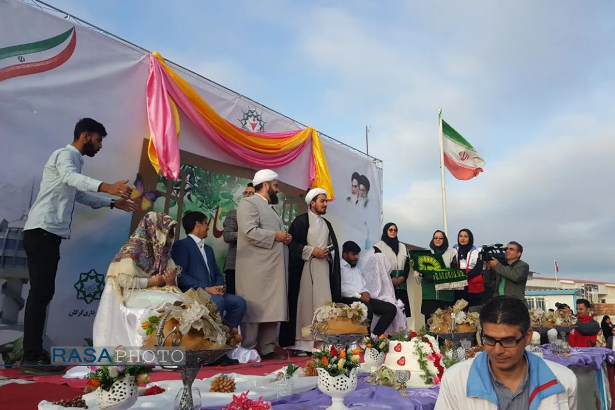 مراسم عقد در مناطق سیل زده استان گلستان با حضور روحانیون عاقد شیعه و اهل تسنن