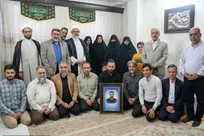 دیدار اهالی هنر و رسانه قم با خانواده شهید رضازاده‌مقدم