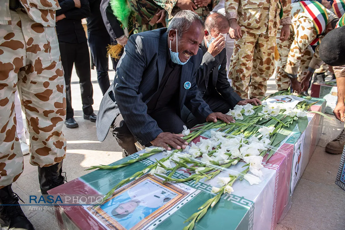 تشییع پیکر پاک ۴ شهید ناوچه کنارک در شیراز&lrm;