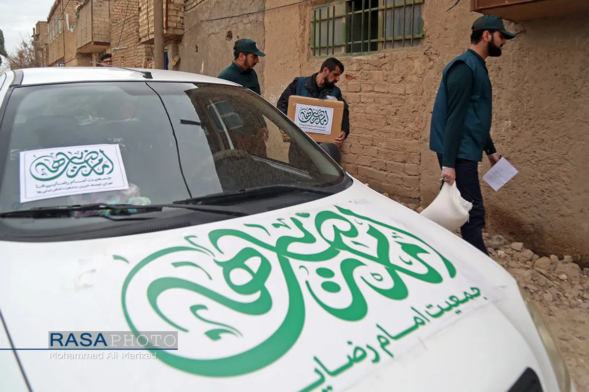 توزیع اقلام حمایتی به خانواده&zwnj;های نیازمند توسط گروه جهادی امام رضایی&zwnj;ها