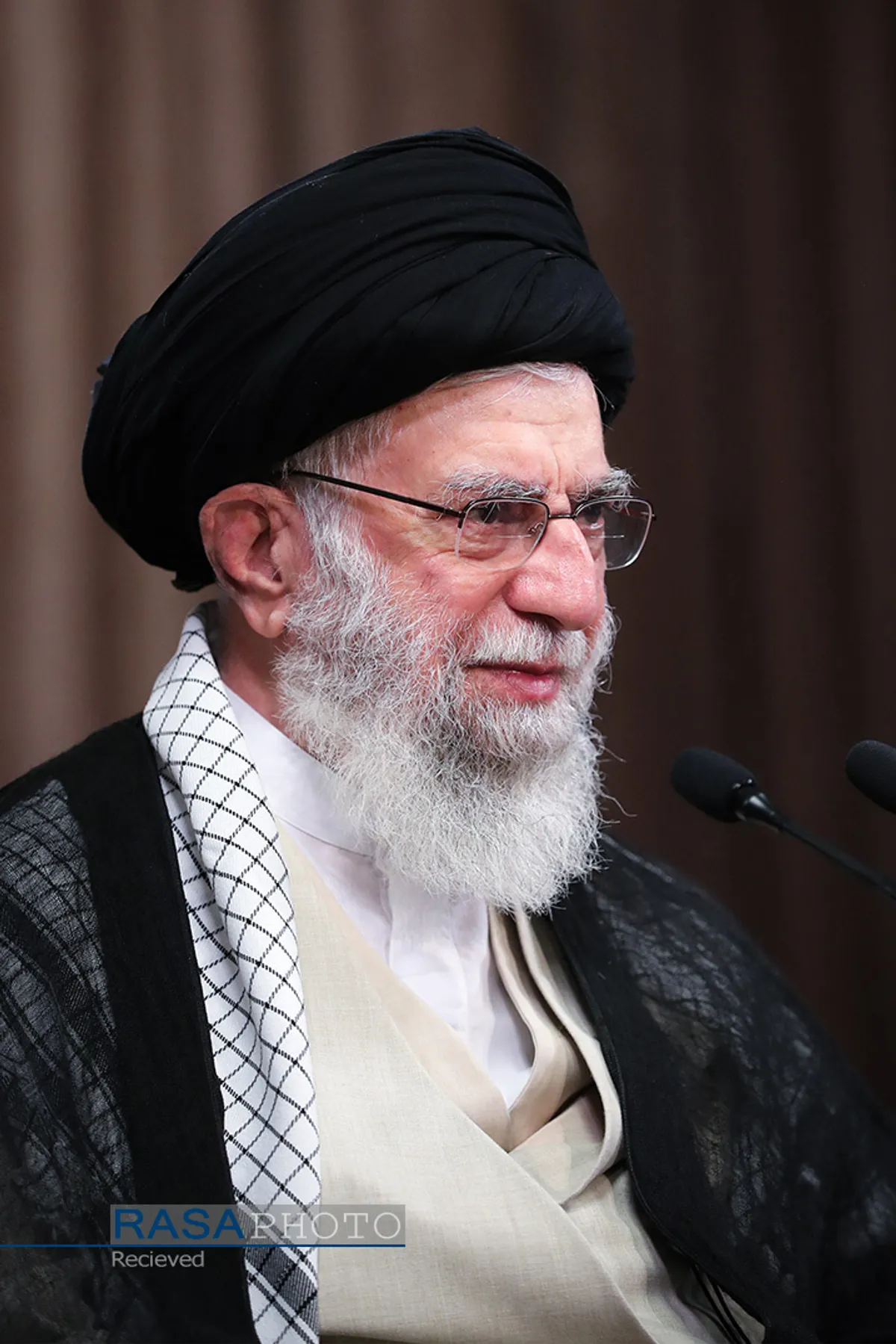 سخنرانی تلویزیونی رهبر انقلاب در آئین تجلیل از پیشکسوتان دفاع مقدس