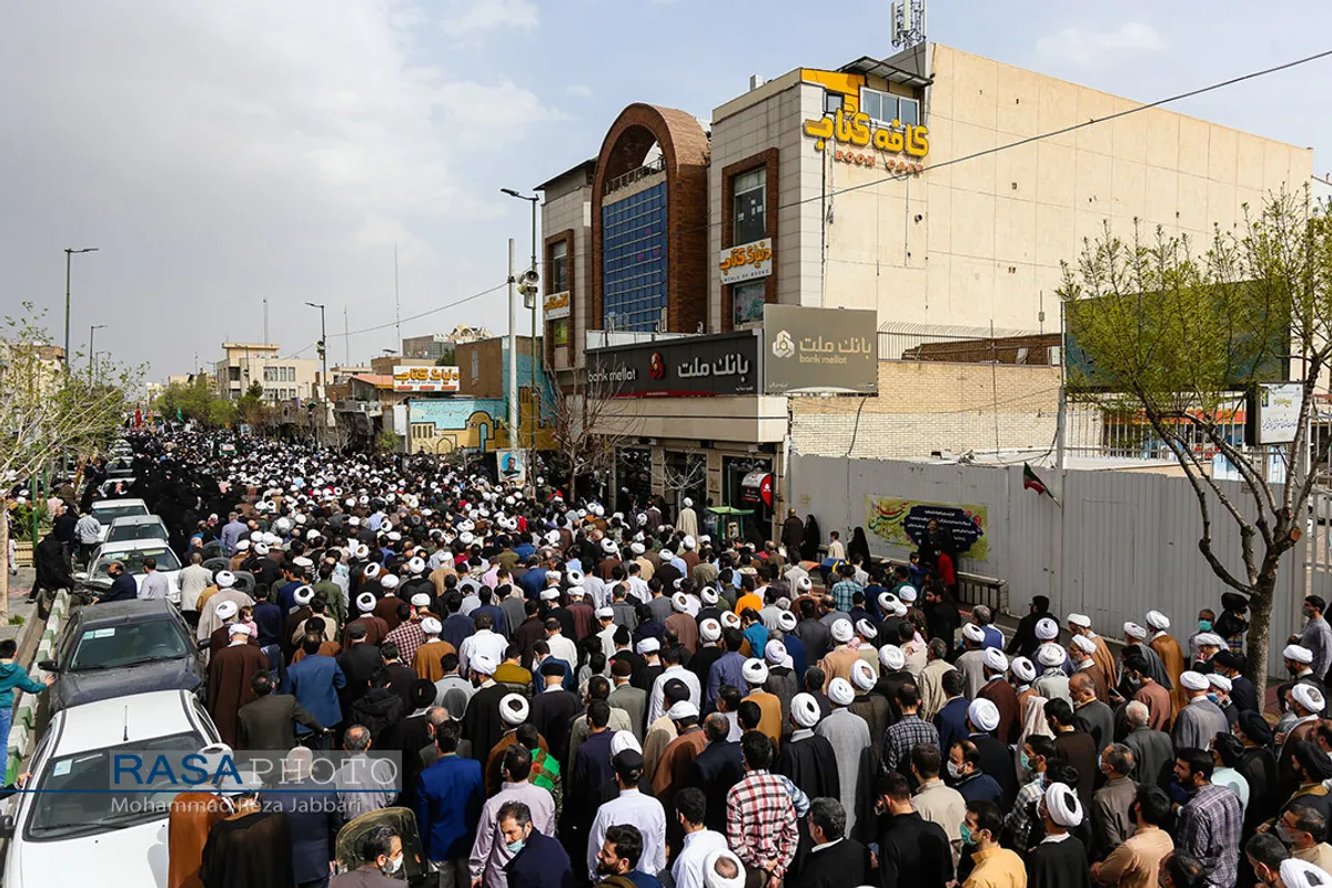 تشییع با شکوه پیکر شهید مدافع حرم سپاه در قم