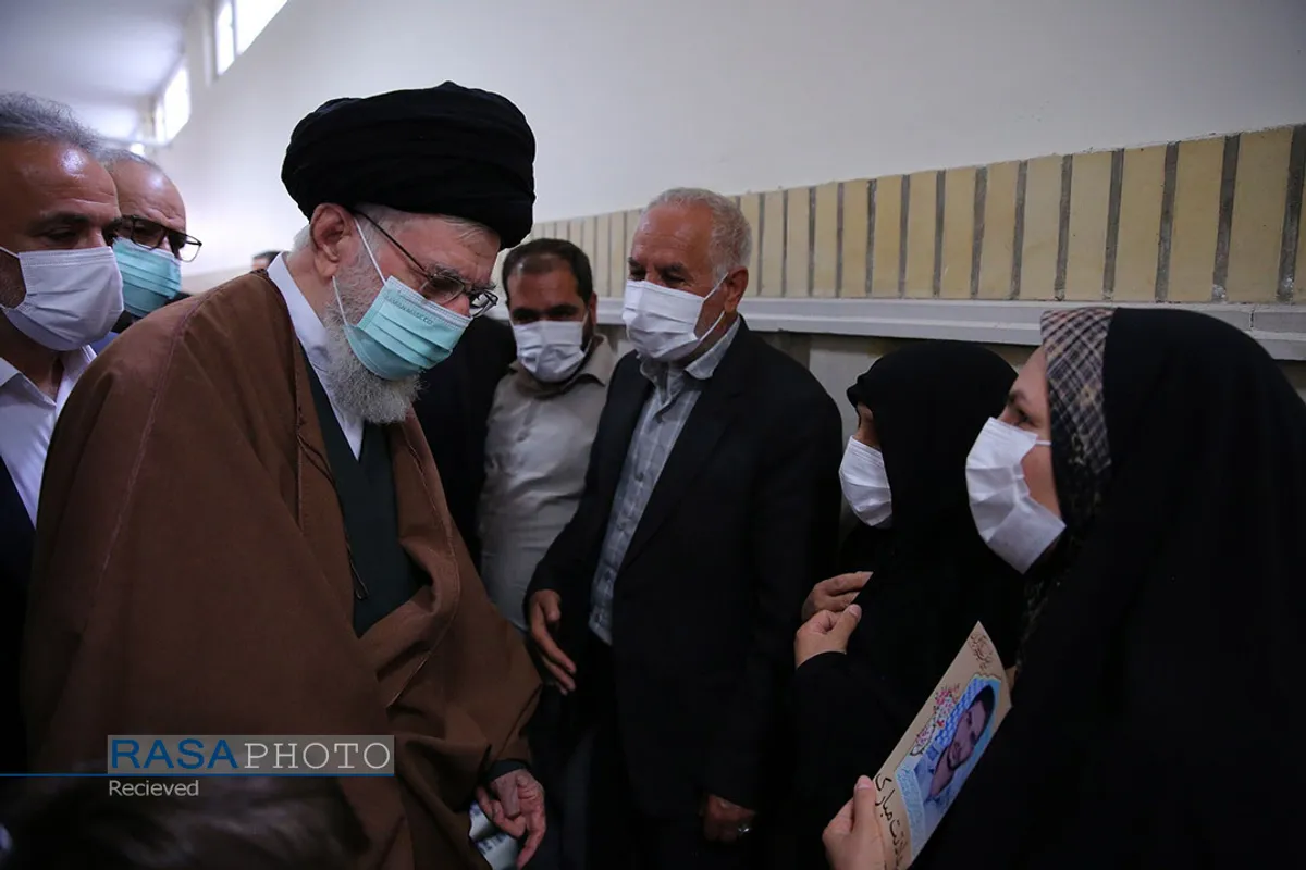 دیدار مسئولان نظام و سفرای کشور&zwnj;های اسلامی با مقام معظم رهبری