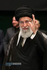 آخرین شب مراسم عزاداری حضرت اباعبدالله الحسین (علیه&zwnj;السلام) با حضور مقام معظم رهبری
