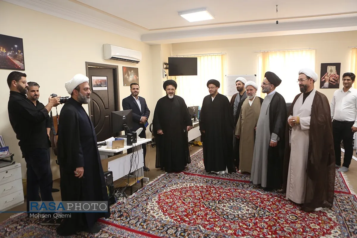 بازدید هیئت رئیسه مجمع نمایندگان طلاب در آستانه روز خبرنگار از خبرگزاری رسا