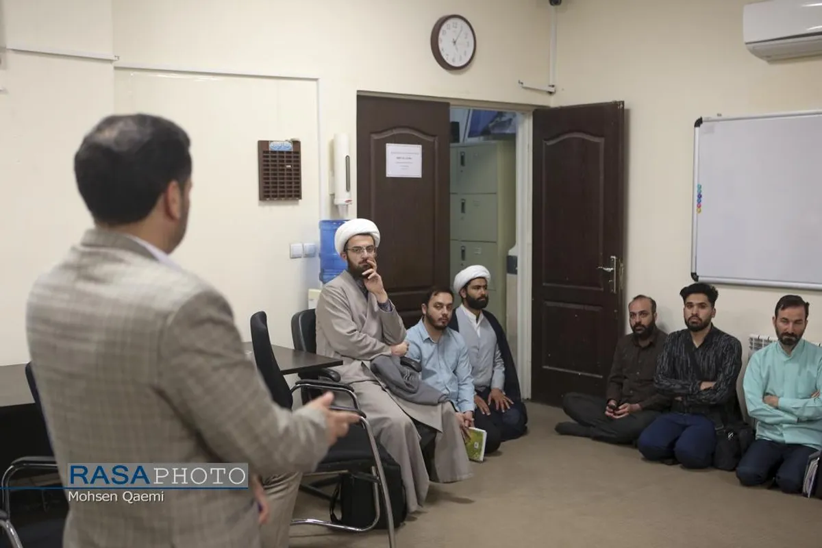 بازدید دانشجویان مدیریت رسانه دانشگاه باقرالعلوم (ع) از خبرگزاری رسا
