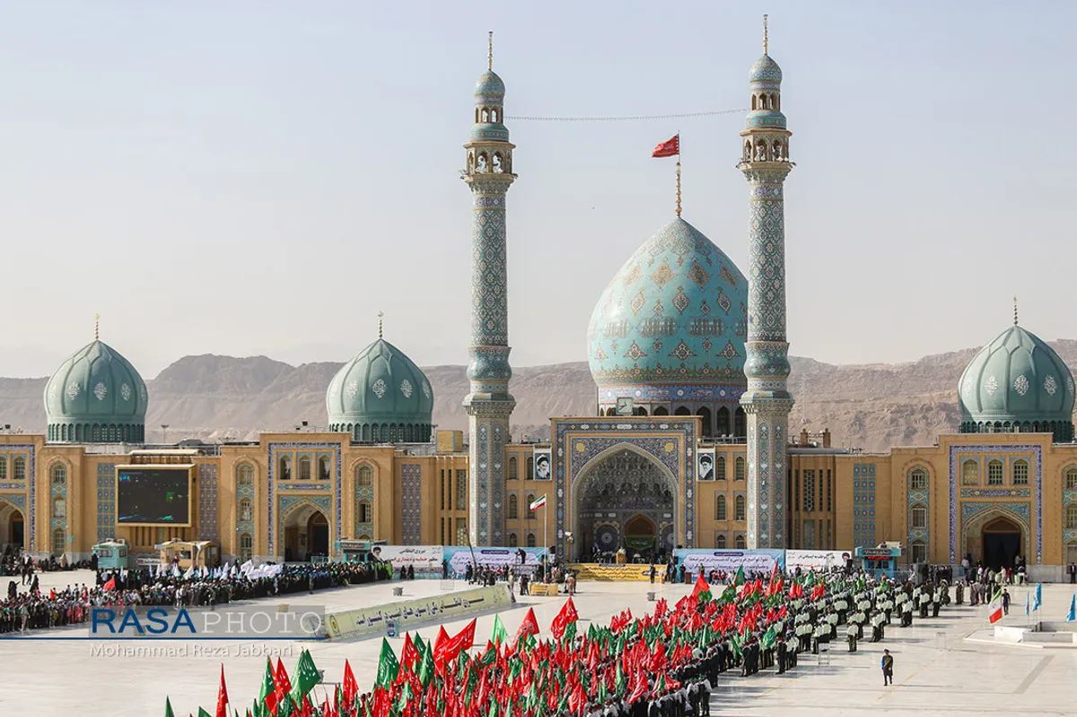 &laquo;عهد سربازی&raquo; نیرو&zwnj;های مسلح با امام زمان (عج) در جمکران&lrm;&lrm;