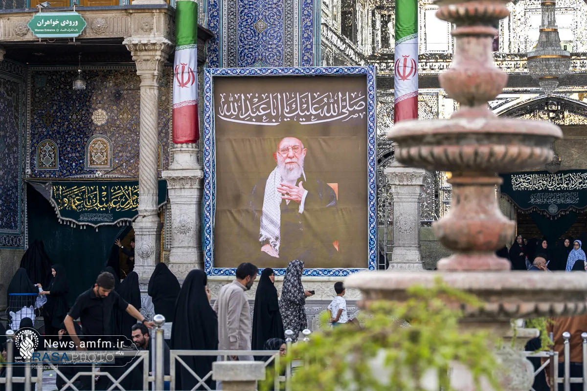 حرم کریمه اهل&zwnj;بیت (س) در آستانه مراسم چهلمین روز تدفیت رهبر شهید انقلاب
