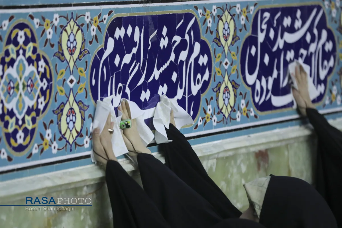 آیین تکریم روز خبرنگار در حرم کریمه اهل&zwnj;بیت (س)
