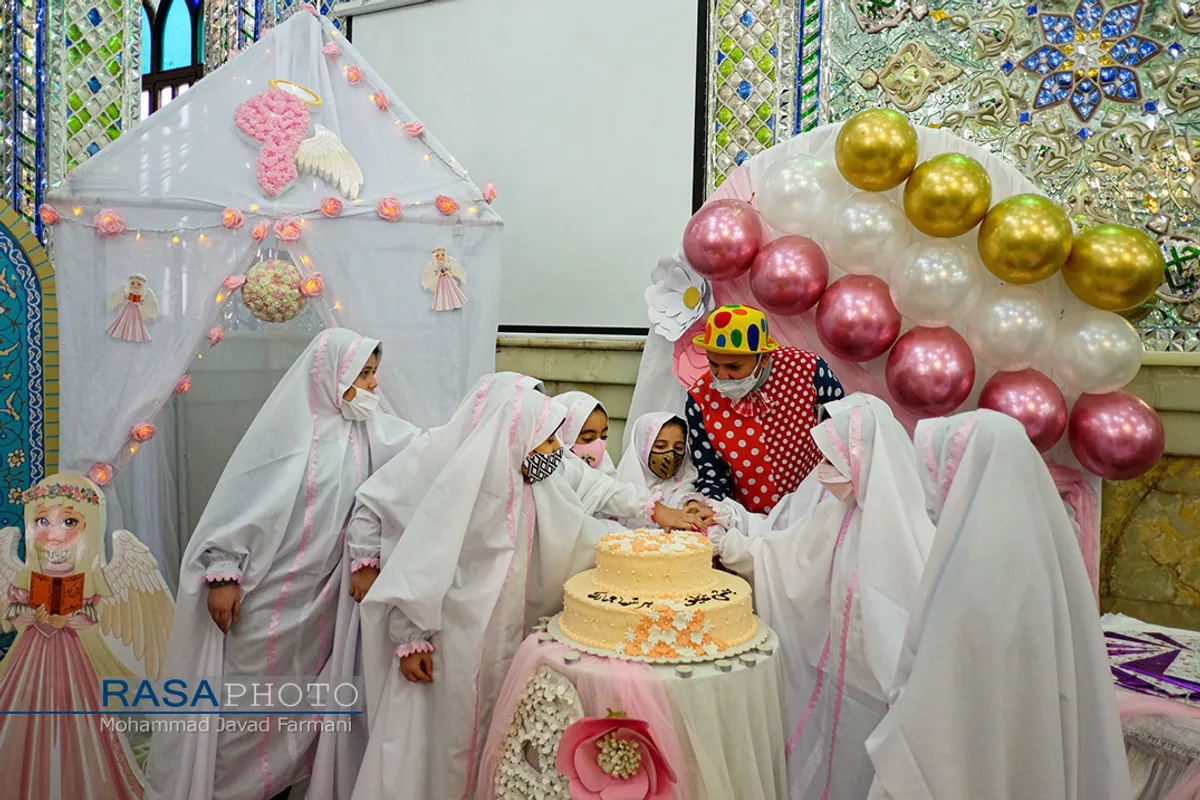 مراسم جشن تکلیف با مشارکت آستان امامزادگان پنج تن لویزان و خیریه شمس