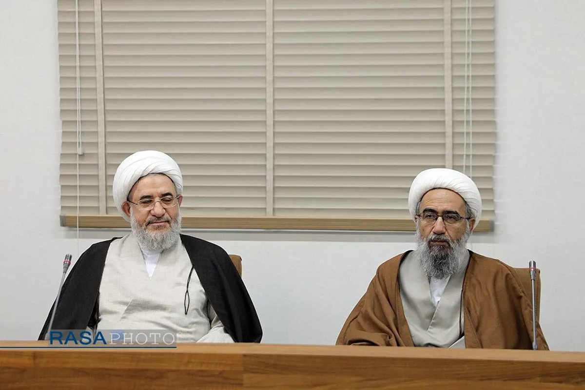 حضور رئیس&zwnj;جمهور در جلسه جامعه مدرسین