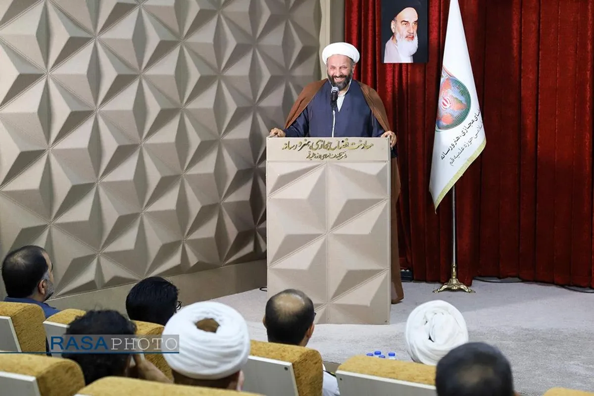 آیین رونمایی از مستند آبی آسمان