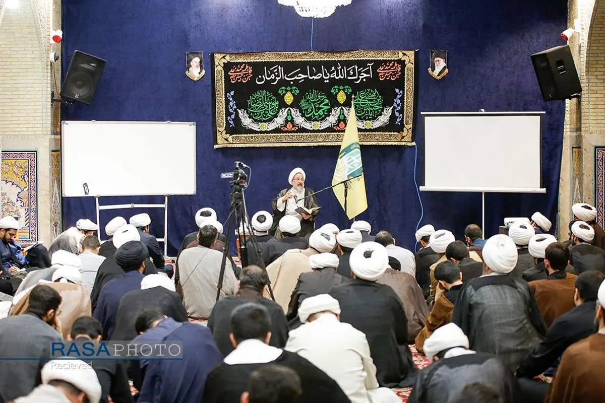 مدرسه تابستانی دارالعلم در مشهد مقدس