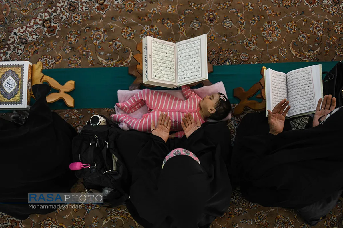 مراسم جزء&zwnj;خوانی قرآن کریم در حرم کریمه اهلبیت (ع)