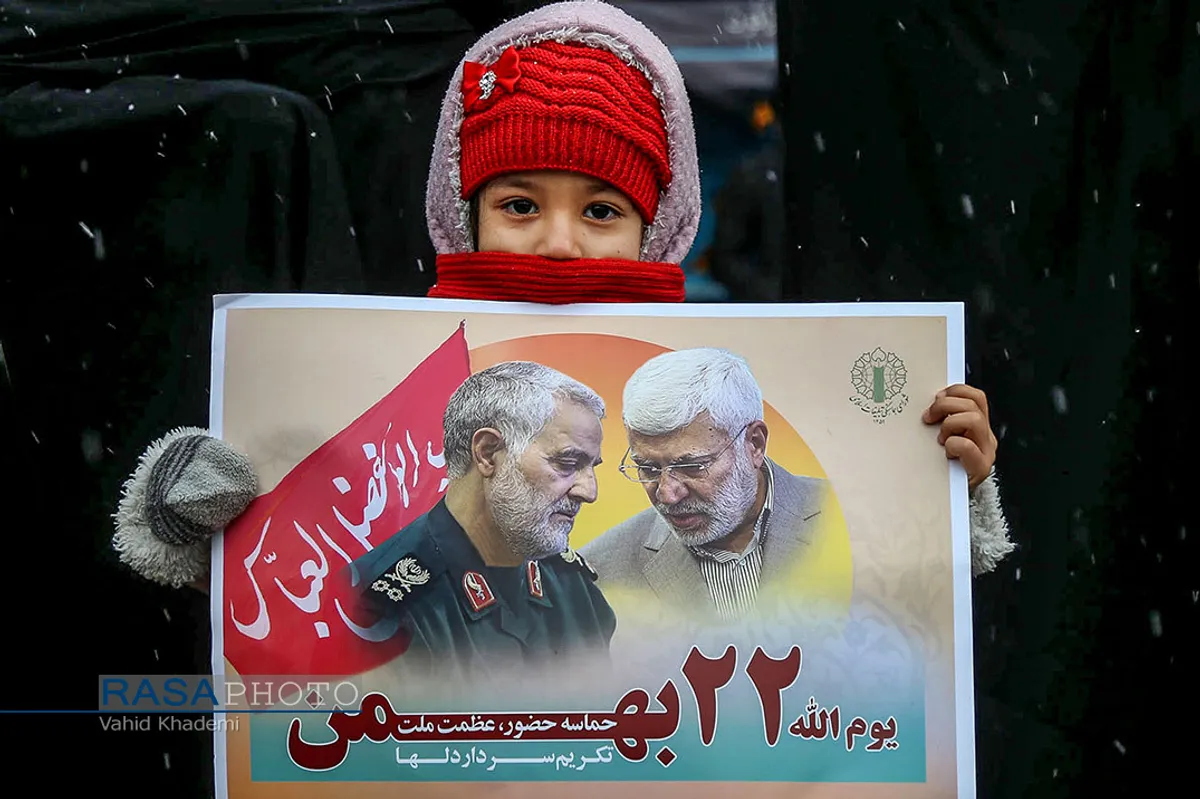 حضور سردار شهید حاج قاسم سلیمانی در راهپیمایی ۲۲ بهمن ۱۳۹۸