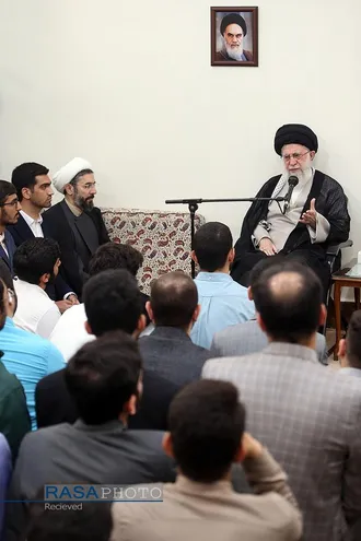 دیدار جمعی از مدال&zwnj;آوران المپیادهای علمی با رهبر معظم انقلاب