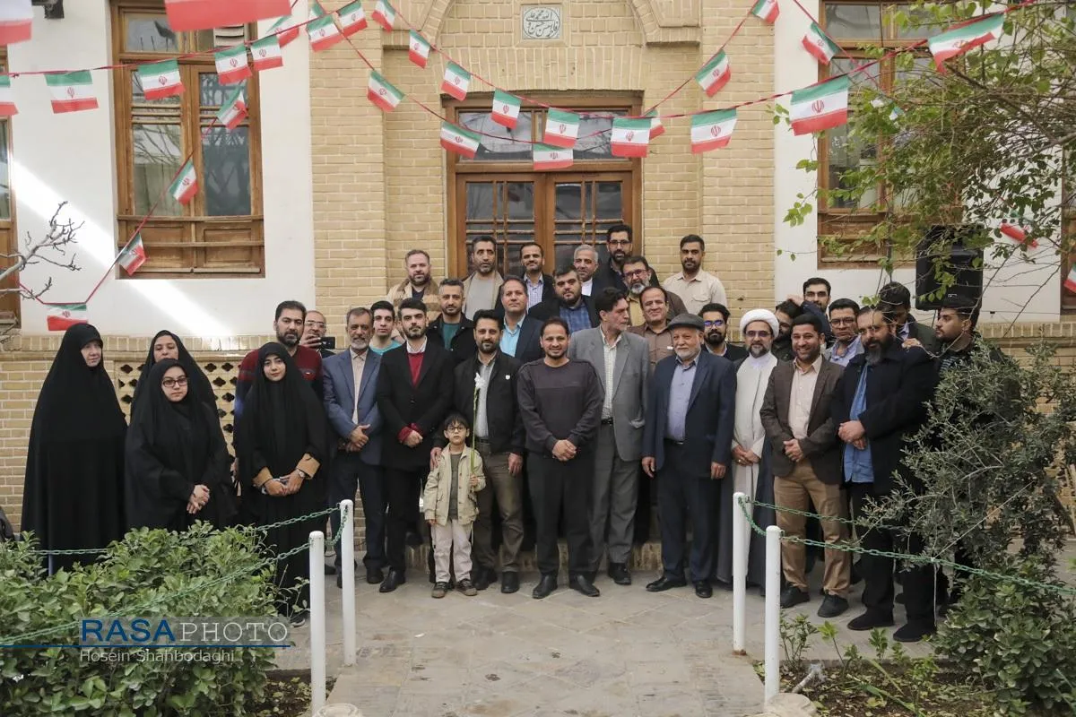 تجدید بیعت اهالی رسانه قم با آرمان&zwnj;های امام راحل، مقام معظم رهبری و انقلاب اسلامی
