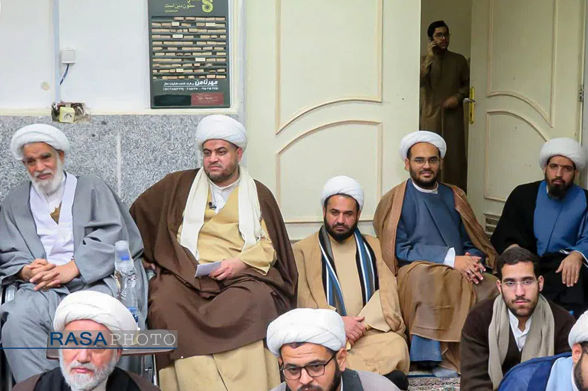 جشن میلاد امیرالمومنین (علیه السلام) و سالگرد پیروزی انقلاب اسلامی در مدرسه امام حسین (ع) اهواز
