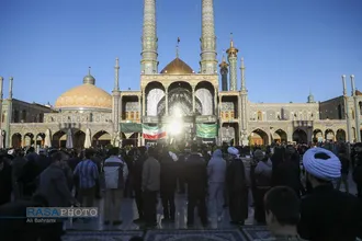 تجمع مردم قم در پی اعلام خبر شهادت رهبر معظم انقلاب