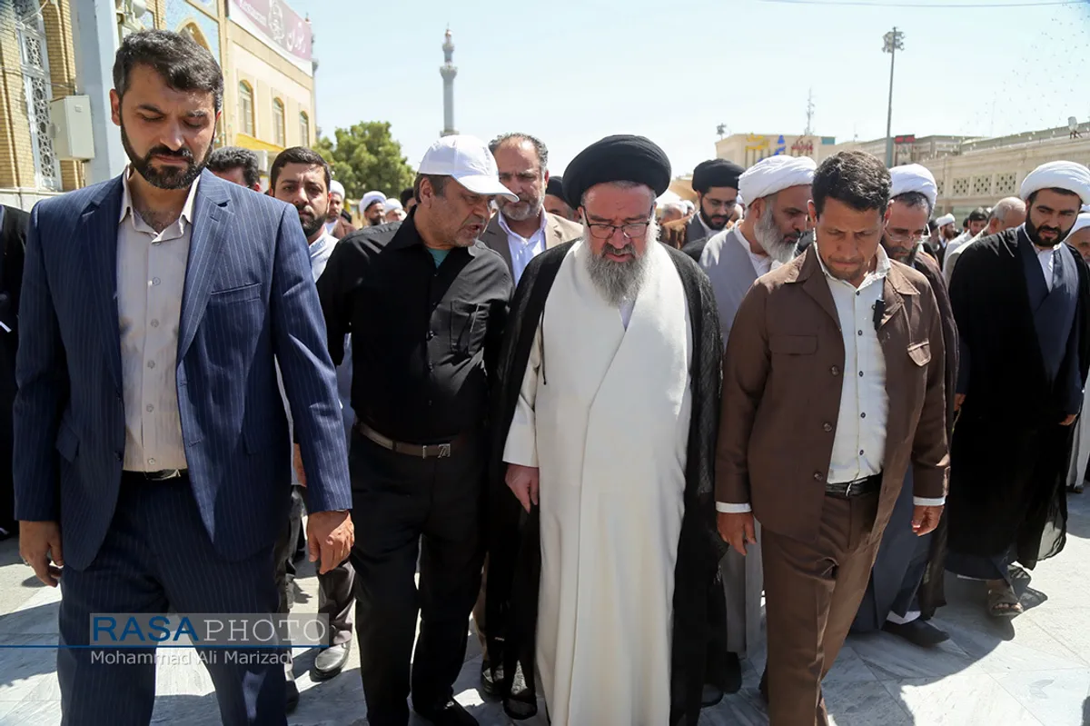 مراسم تشییع پیکر آیت الله حائری