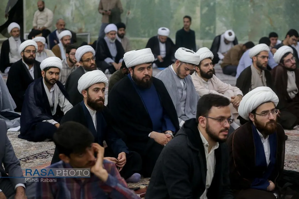 گردهمایی اساتید و طلاب مجموعه مدارس علمیه آل یاسین (علیهم&zwnj;السلام) و موسسات پژوهشی تابعه و جشن عمامه گذاری تعدادی از طلاب با حضور و سخنرانی آیت الله شب زنده دار