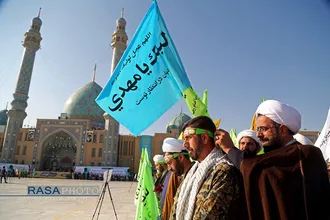 صبحگاه مشترک نیرو&zwnj;های مصلح با عنوان بیعت با امام زمان (عج) با حضور سردار باقری فرمانده کل نیرو&zwnj;های مصلح و حجت الاسلام والمسلمین رحیمیان