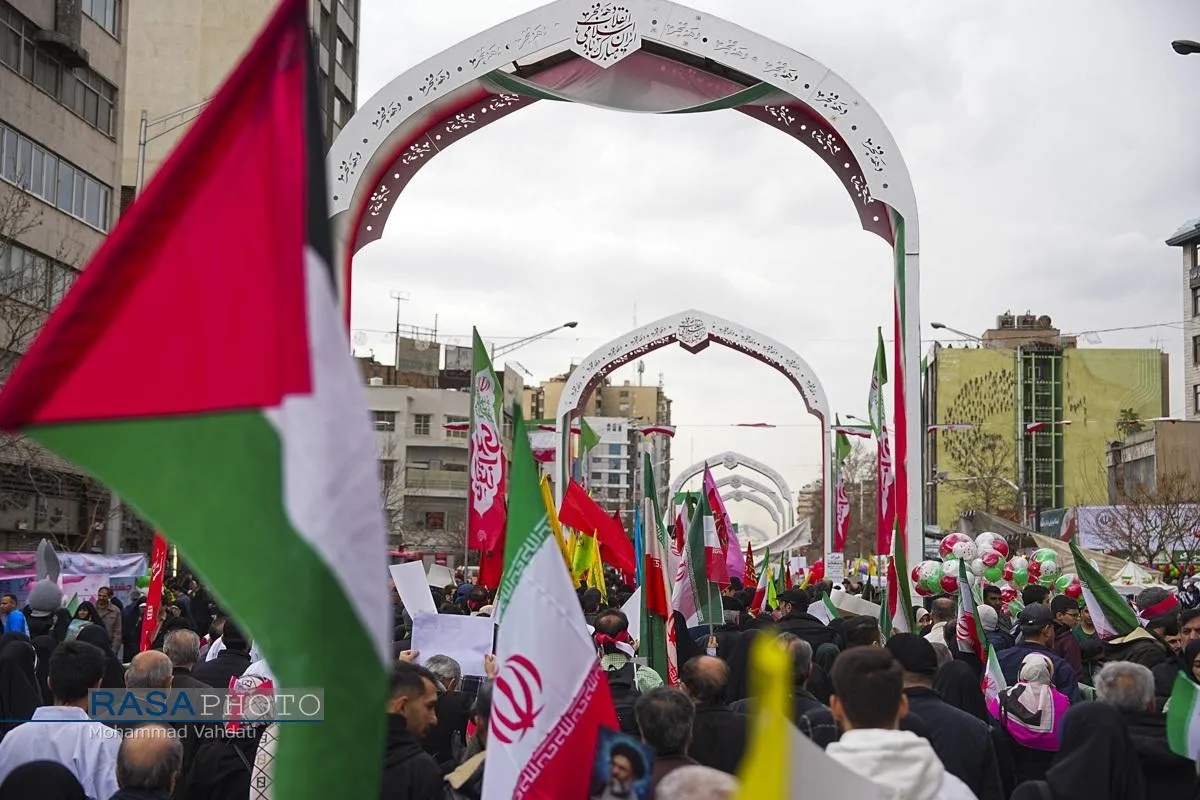 راهپیمایی باشکوه و حماسی ۲۲ بهمن در تهران