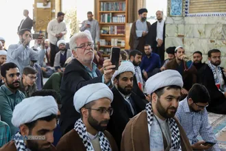 عمامه&zwnj;گذاری تعدادی از طلاب حوزه&zwnj;های علمیه در روز میلاد حضرت امام حسن عسکری (علیه&zwnj;السلام) توسط آیت الله شب&zwnj;زنده&zwnj;دار