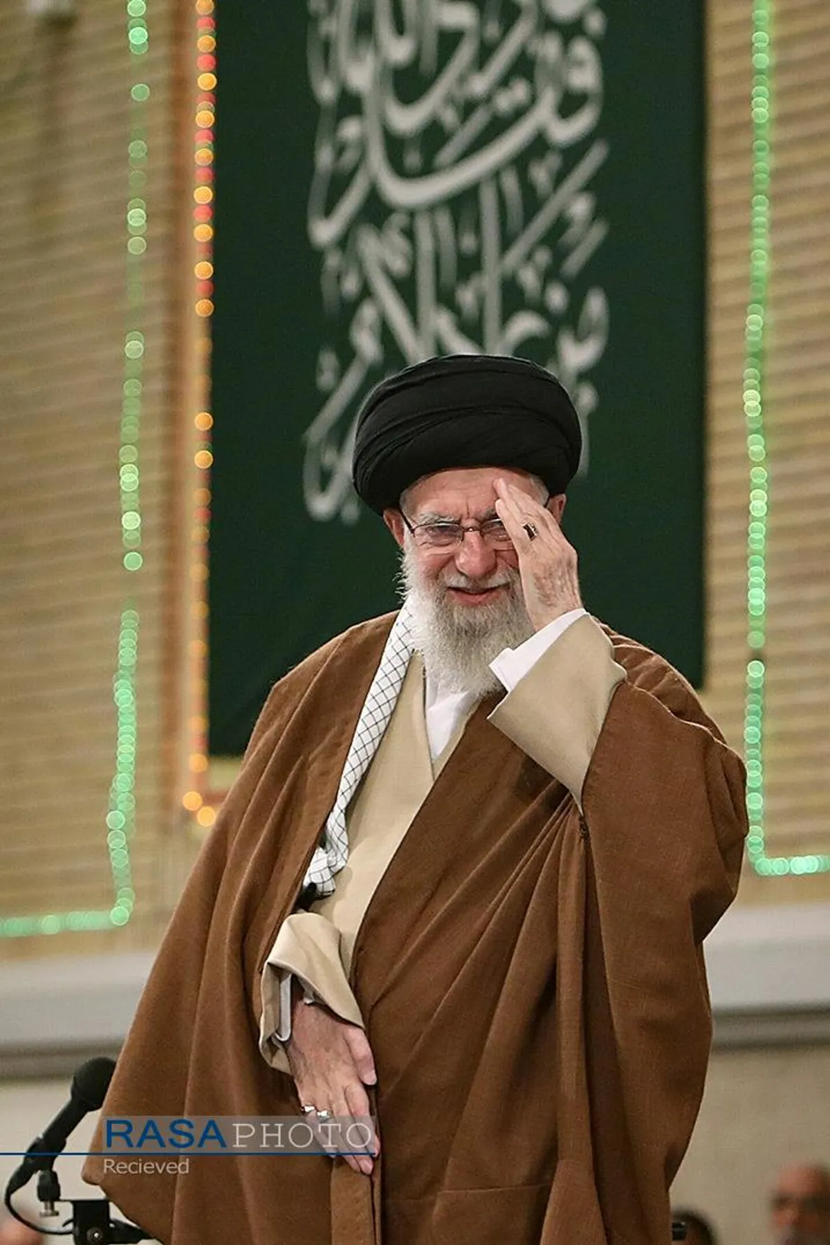 دیدار مداحان اهل&zwnj;بیت (علیهم&zwnj;السلام) با مقام معظم رهبری