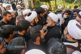 تجمع اعتراض&zwnj;آمیز حوزویان به هتک حرمت قرآن و اسلام