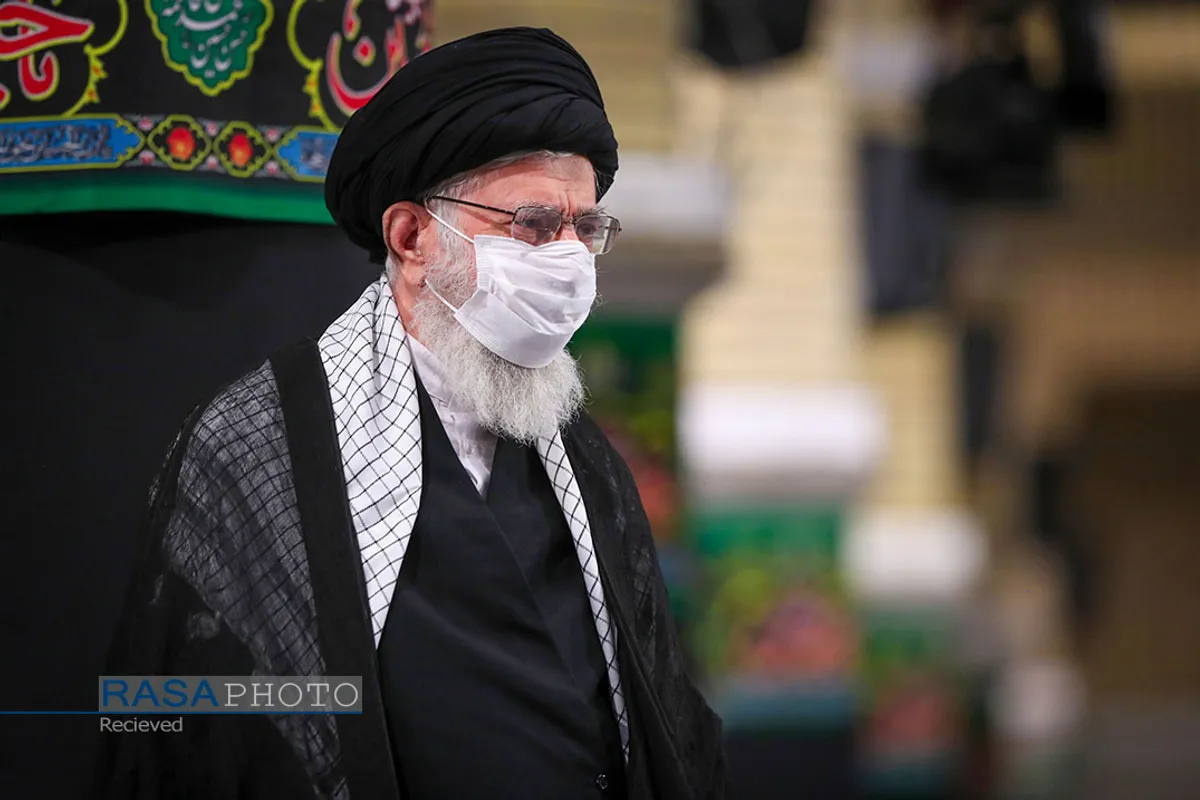 مراسم عزاداری شب عاشورای حسینی (علیه&zwnj;السلام) با حضور رهبر انقلاب