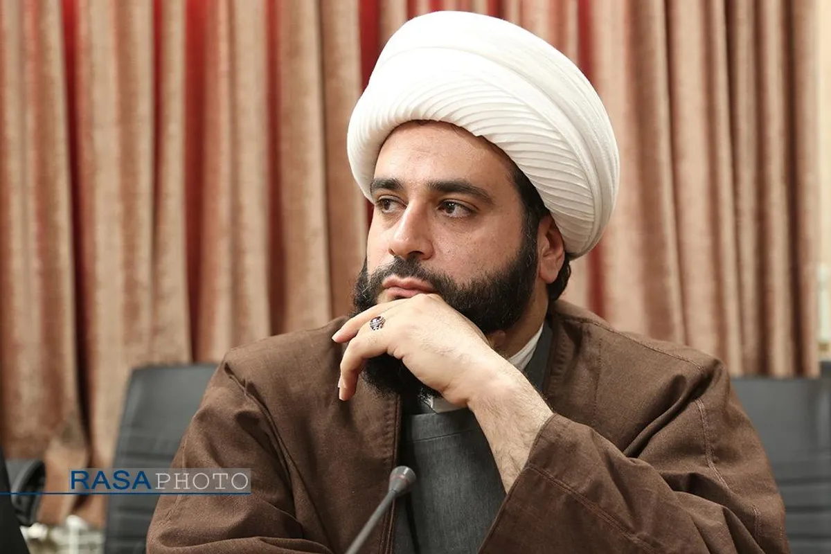 نشست هم اندیشی راهکارهای روایت سازی حوزوی از گفتمان مقاومت