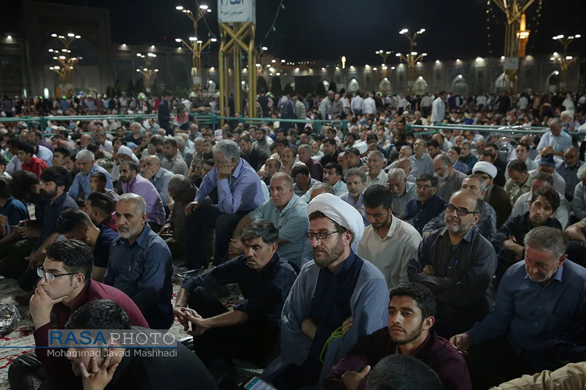 اقامه نماز جماعت و سخنرانی حضرت آیت الله جوادی آملی در حرم مطهر رضوی