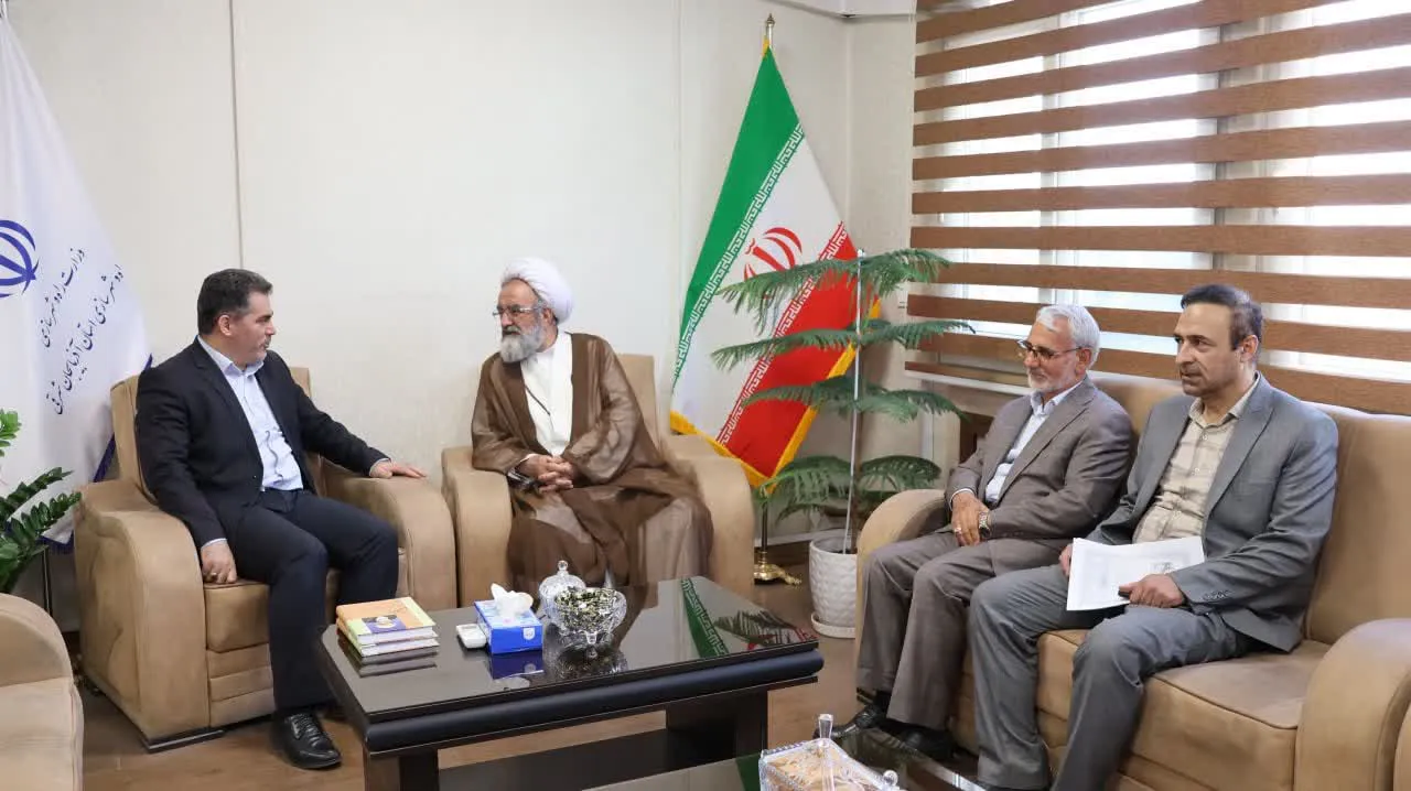 دیدار امام جمعه مرند با مدیرکل راه و شهرسازی آذربایجان شرقی