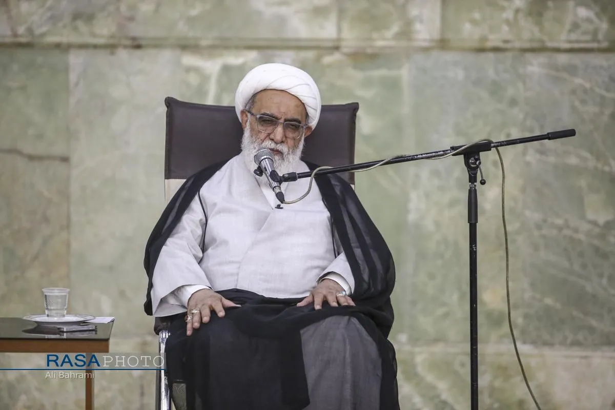 گردهمایی عزم و اخوت