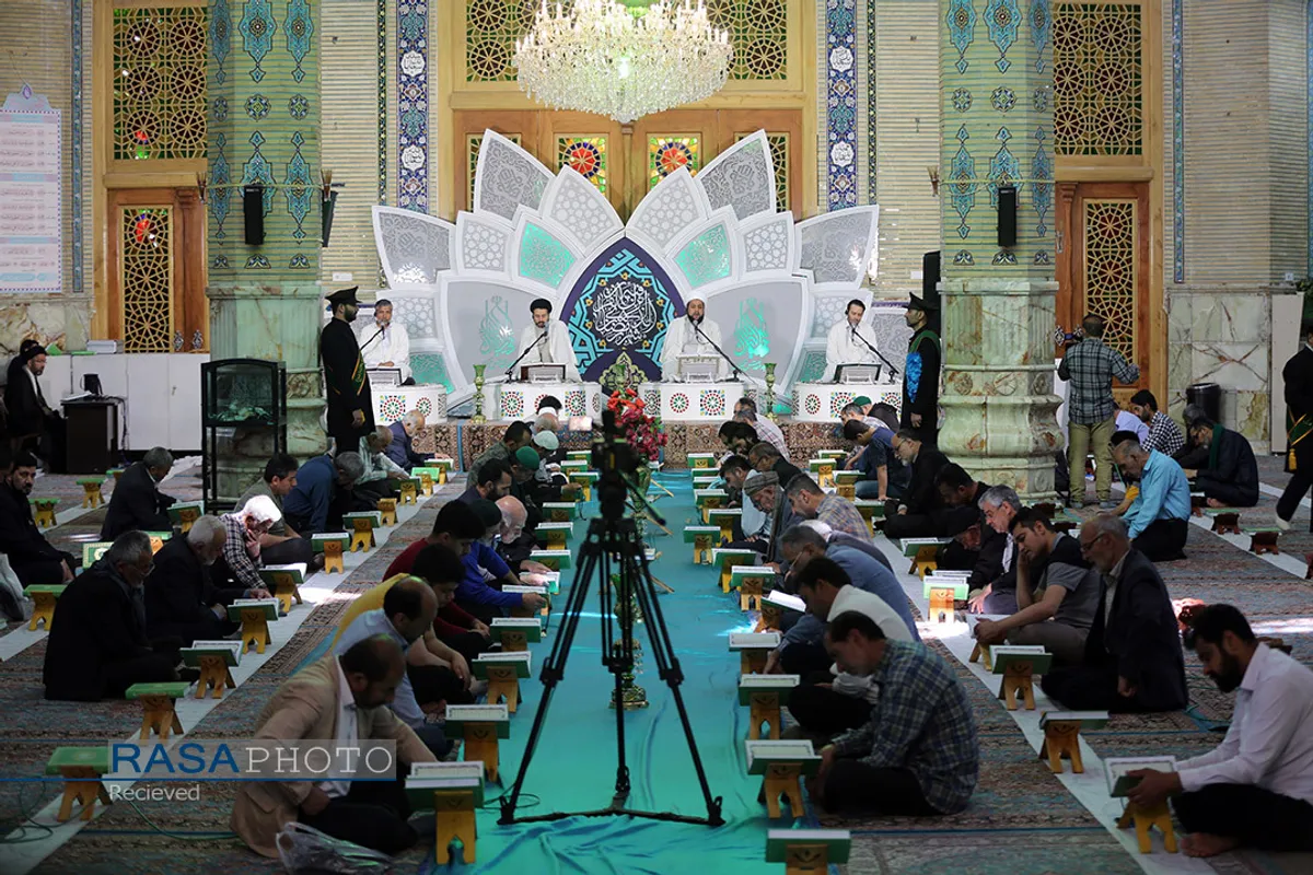 آیین جزء خوانی قرآن کریم در مسجد مقدس جمکران
