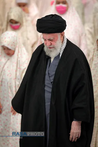 مراسم جشن تکلیف دختران دانش&zwnj;آموز با حضور مقام معظم رهبری
