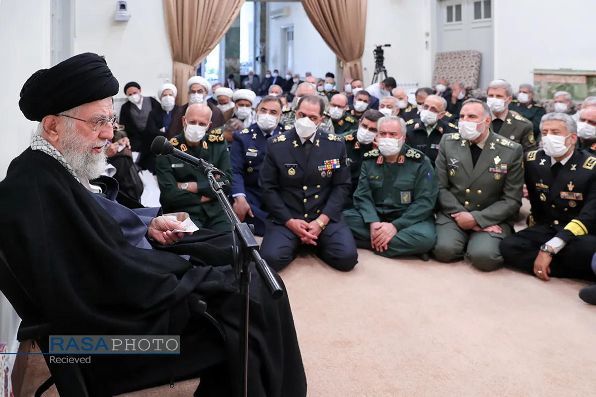 دیدار جمعی از فرماندهان ارشد نیرو&zwnj;های مسلح با فرمانده کل قوا
