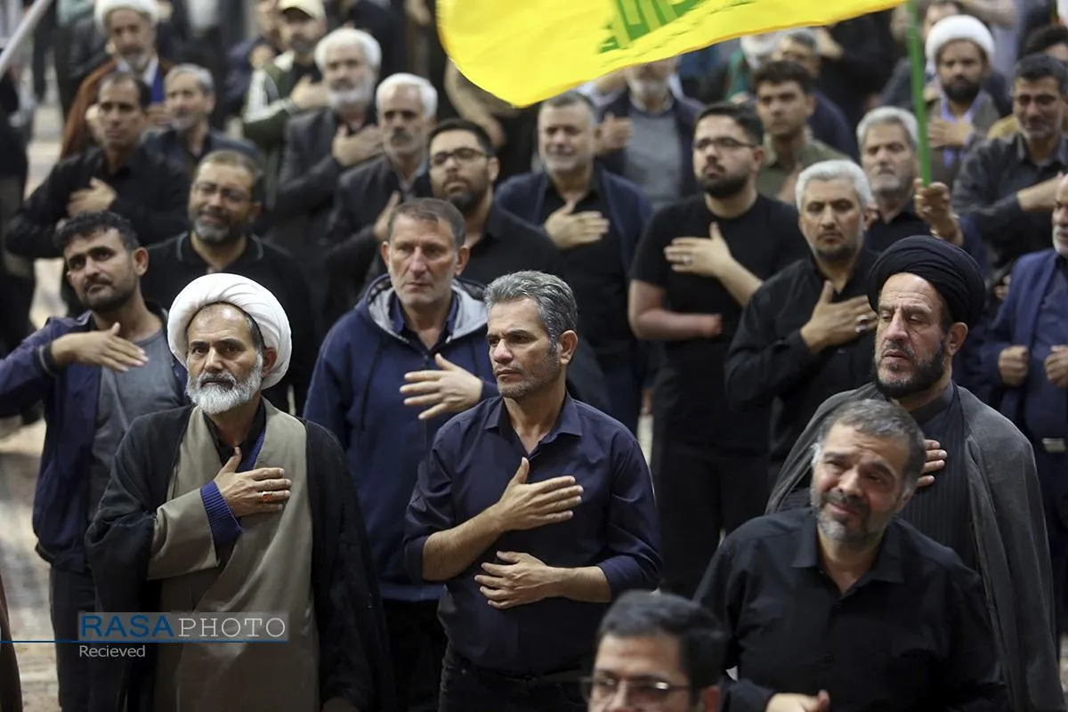 عزاداری ظهر اربعین رهبر شهید انقلاب در حرم بانوی کرامت