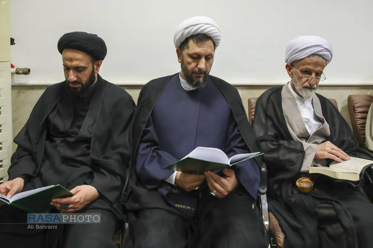 مراسم بزرگداشت قائد شهید امت حضرت آیت&zwnj;الله&zwnj;العظمی خامنه ای در دفتر حضرت آیت الله جوادی آملی