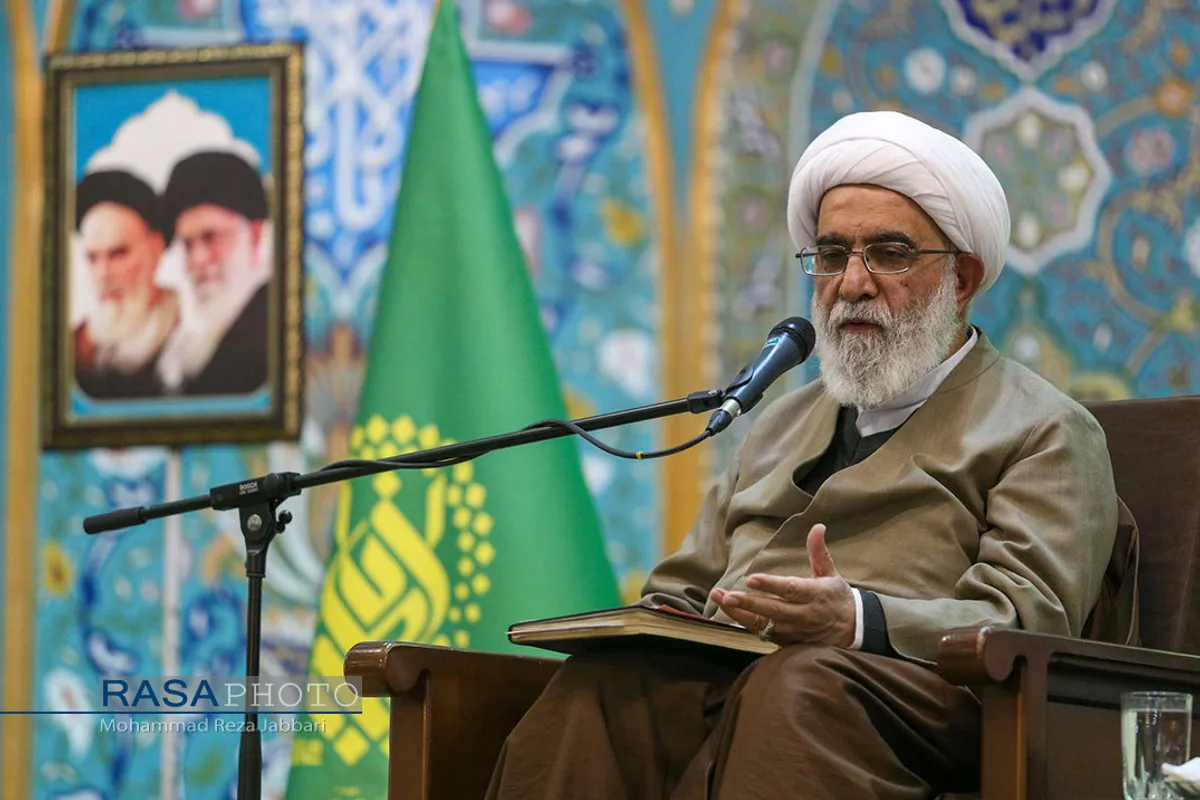 اولین جلسه عمومی درس اخلاق آیت الله شب&zwnj;زنده&zwnj;دار