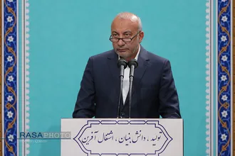 دیدار کارآفرینان، تولیدکنندگان و دانش بنیان&zwnj;ها با رهبر انقلاب