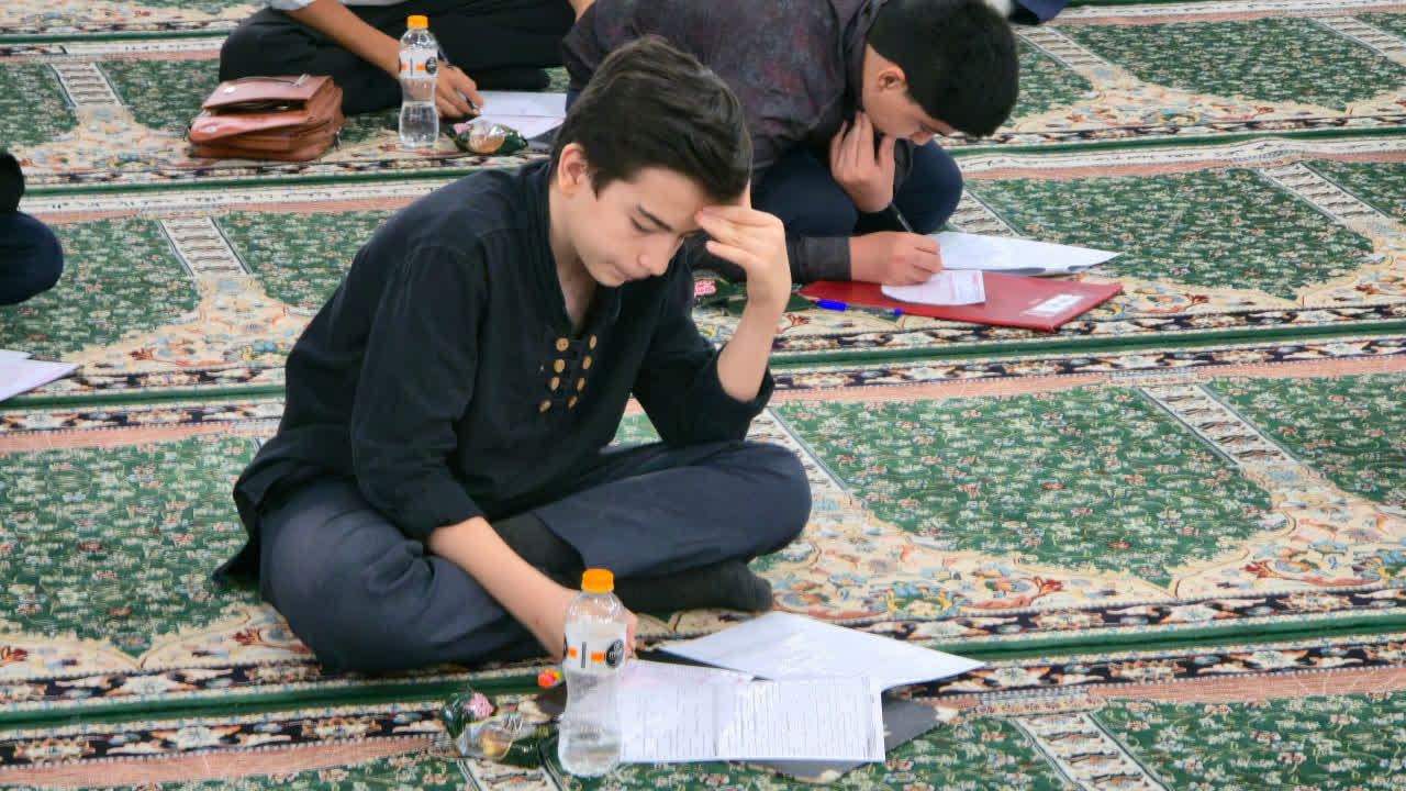 آزمون ورودی حوزههای علمیه در مدرسه فیضیه قم برگزار شد آزمون ورودی حوزههای علمیه در مدرسه فیضیه قم برگزار شد